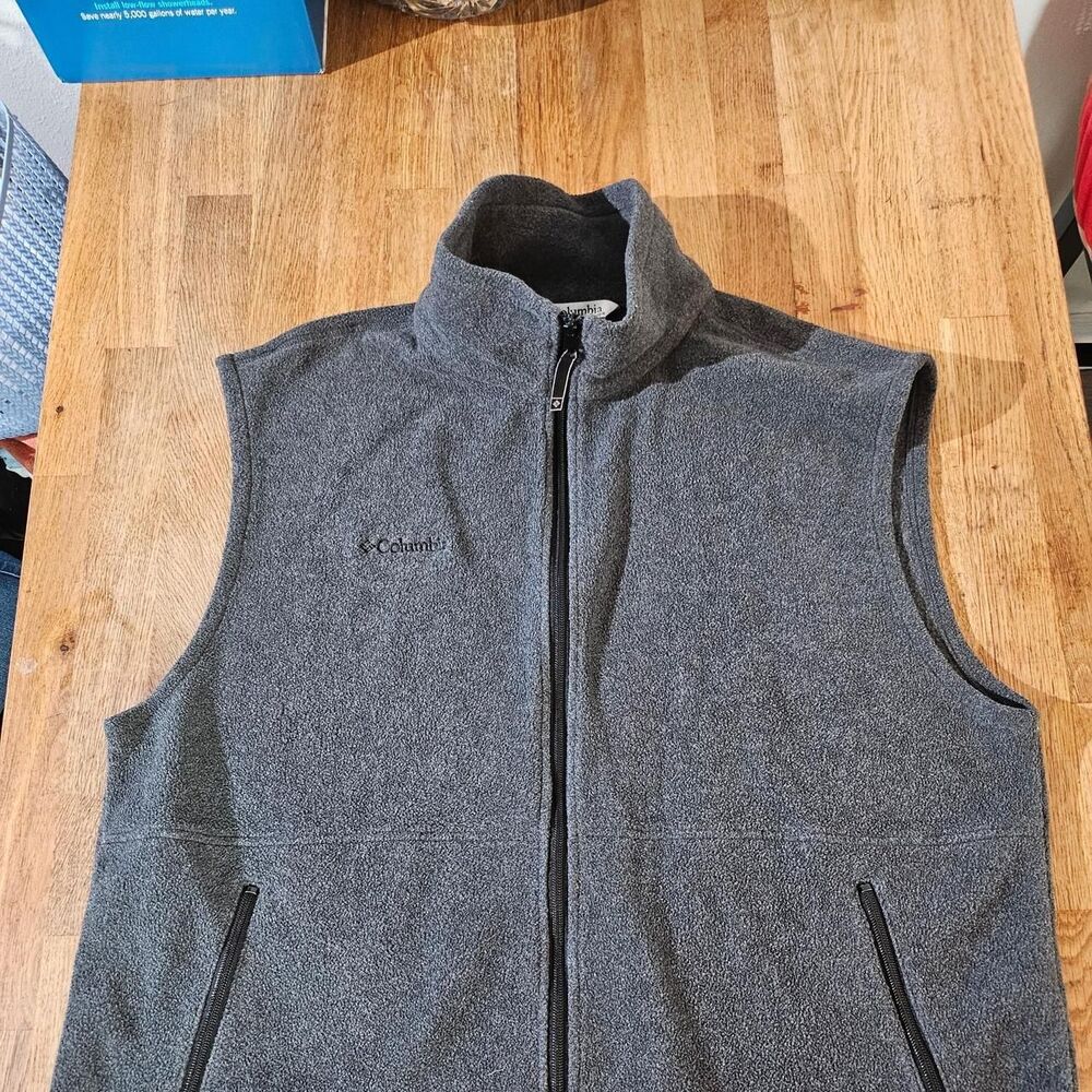 Columbia-sportswear Men's Grey Gilet Hiking cozy utility XL Gorpcore